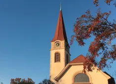 Kirche Wallisellen Herbst 21 (Foto: Kathleen Brugger)