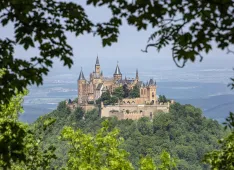 Burg Hohenzollern - Baumfenster (Foto: &copy; Roland Beck )